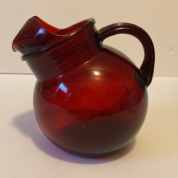 Anchor hocking, Ruby red pitcher - no chips - Picture 3 of 6